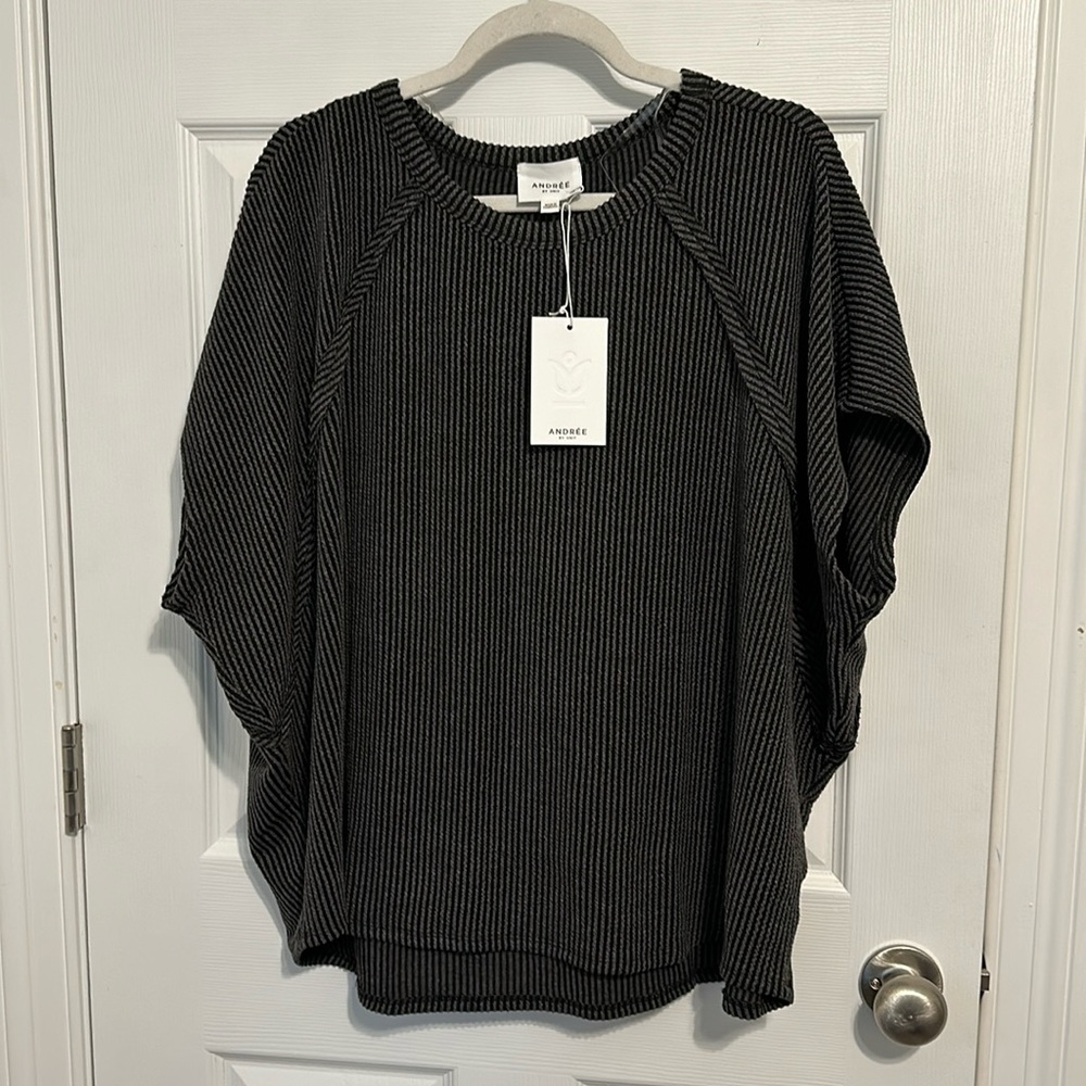 Washed black cap sleeve top